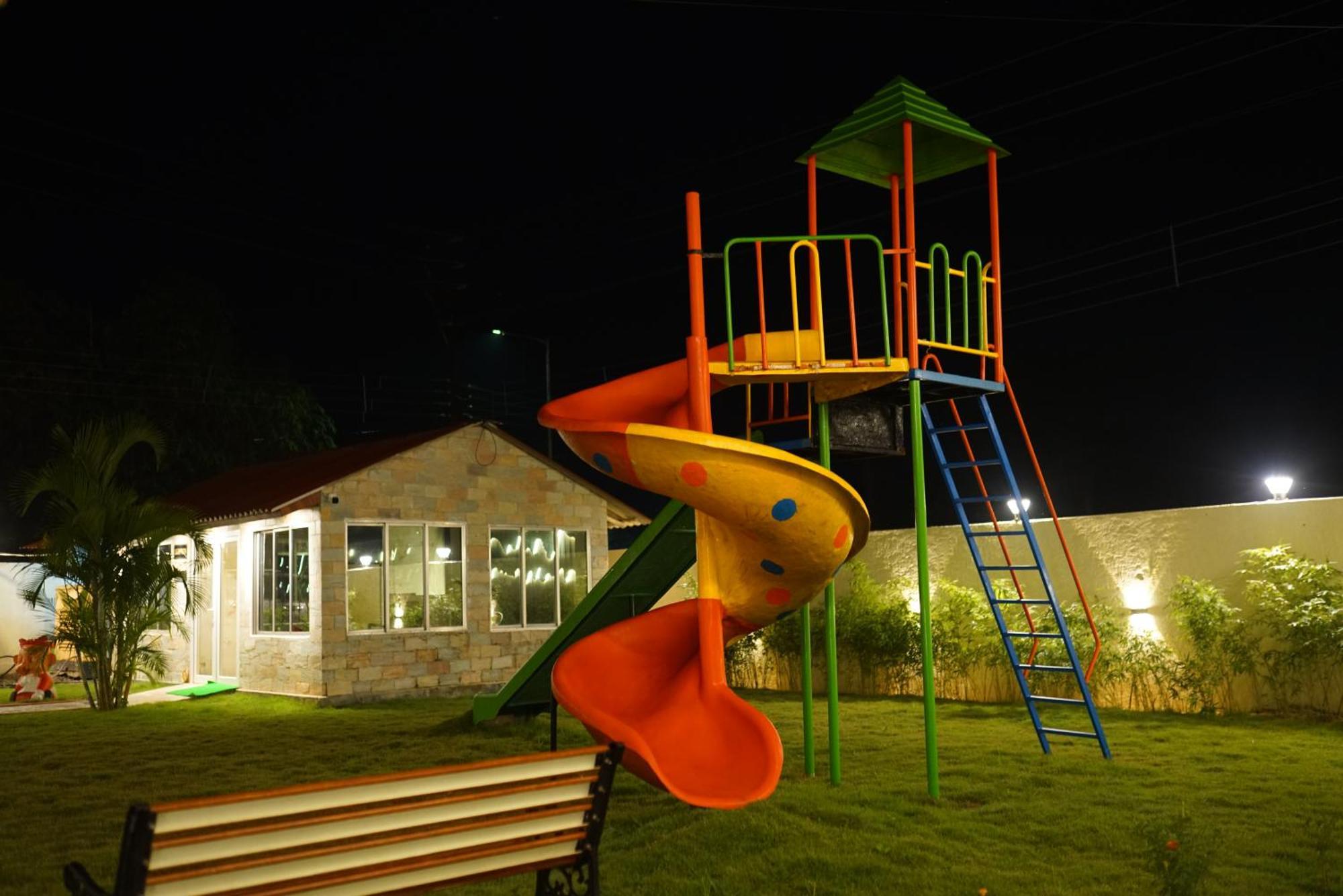 New Mouchak Hotel & Resorts Tajpur Exteriör bild